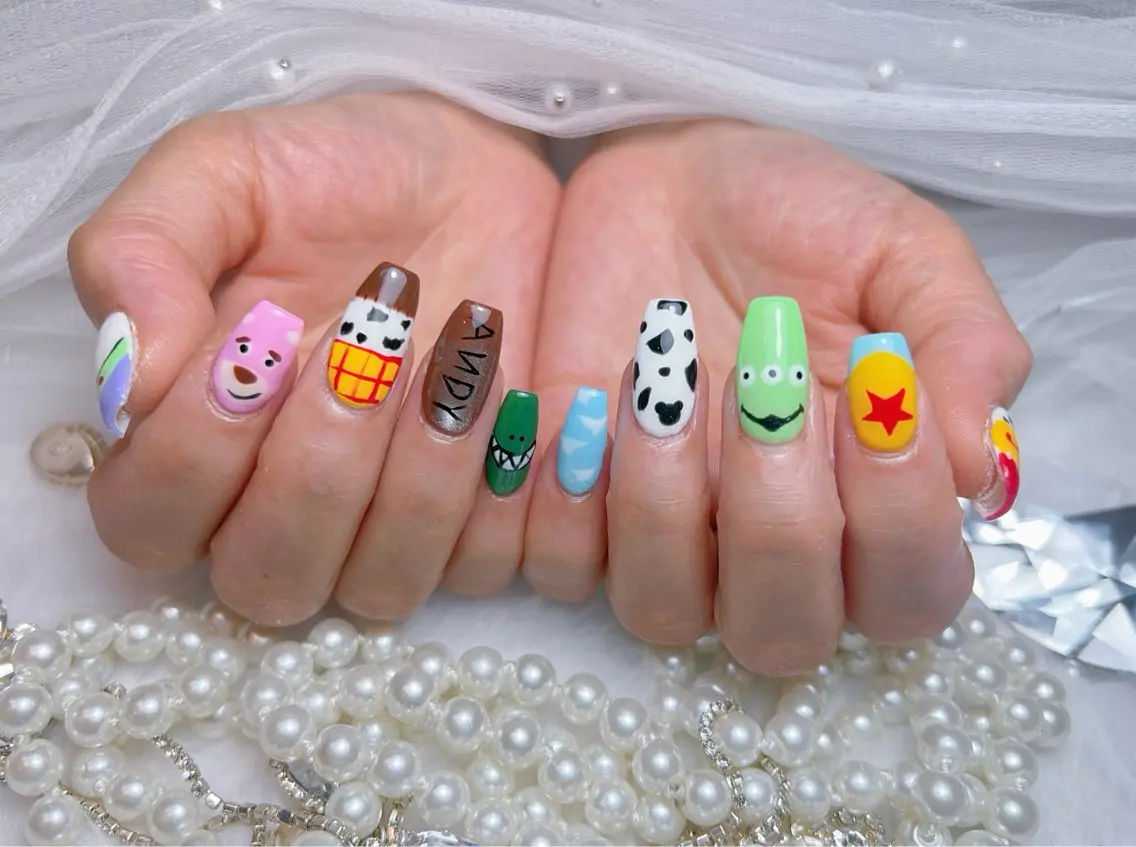 ネイル アートネイル オーロラネイル チークネイル 長さ出し フットネイル Miya _nailのネイルデザイン