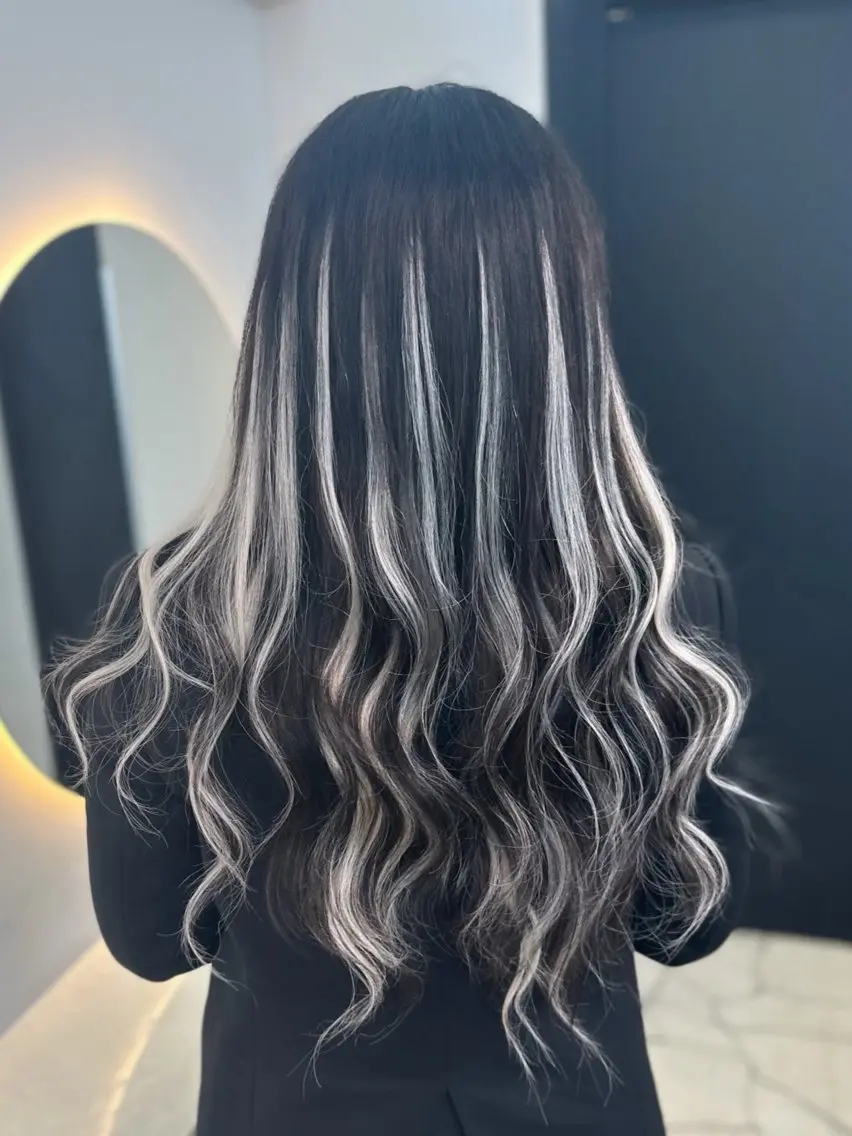 ショート ボブ ハイライト 店長山田 やまでぃーのヘアスタイル