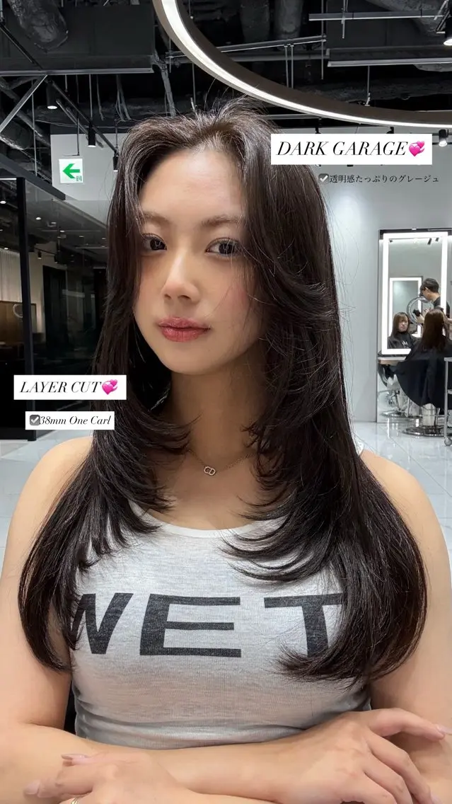 ロング NANAMI／レイヤ ー／ワンホンヘアのヘアスタイル