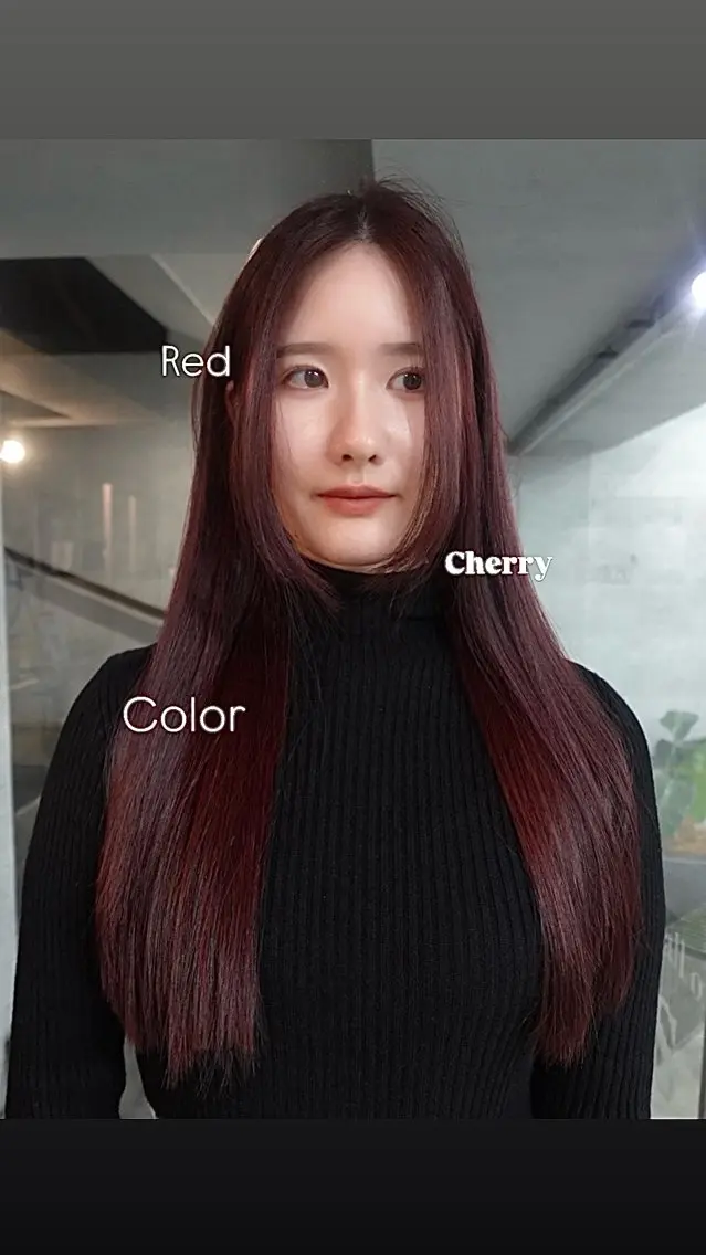 ロング カラー レッドカラー カット ヘアカラー 🌿透明感カラー レイヤーカットのヘアスタイル