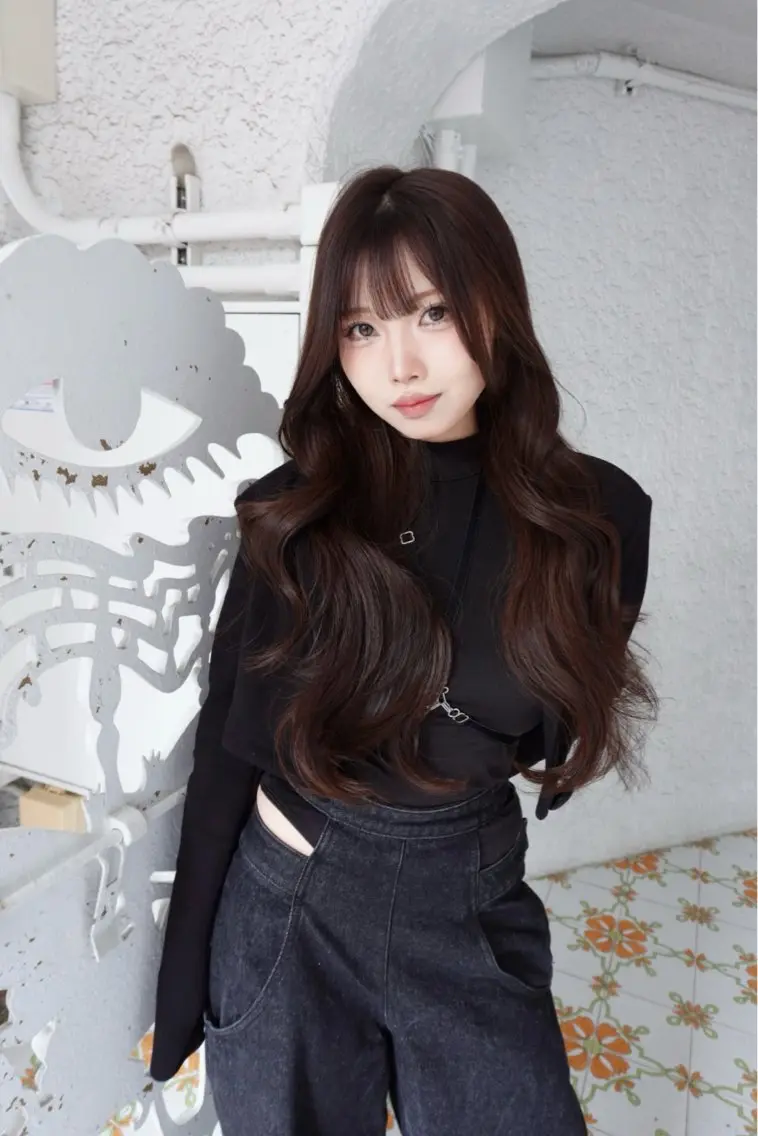 ロング カラー ブリーチ ダブルカラー ハイトーンカラー イルミナカラー ブリーチなしカラー カット ヘアカラー トリートメント 表参道/透明感カラー 韓国ヘア長田雄希のヘアスタイル