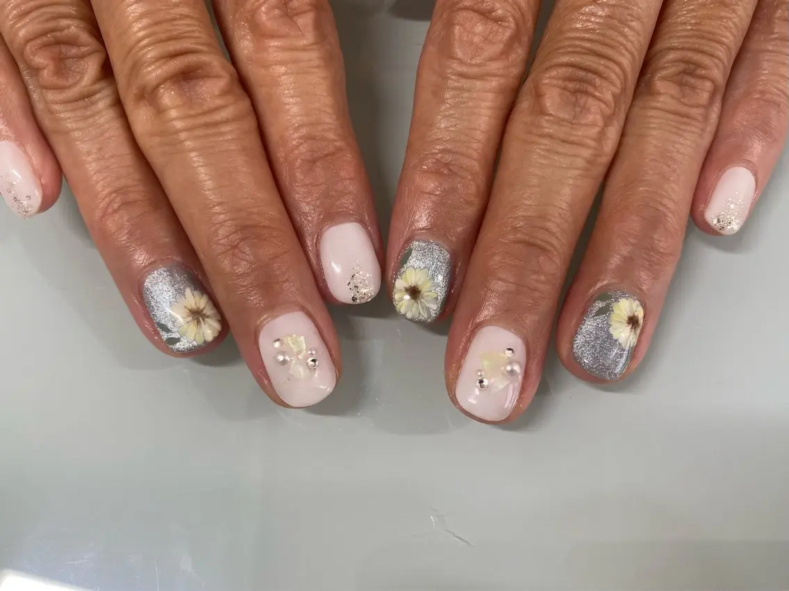 ネイル ハンドネイル Nailist Yasucoのネイルデザイン