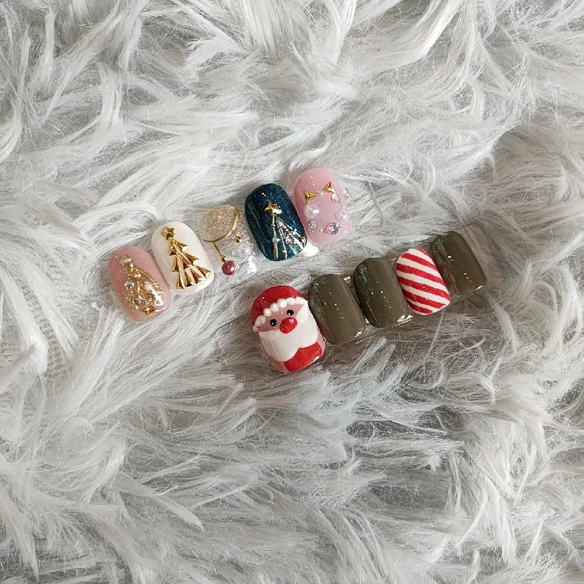 ネイル 冬ネイル クリスマス 本厚木南口 徒歩3分のネイルデザイン
