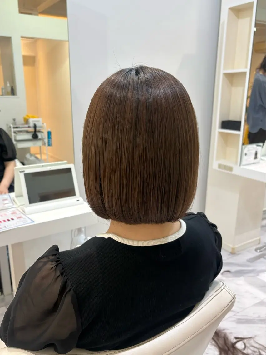 ミディアム 明壁 沙弓のヘアスタイル