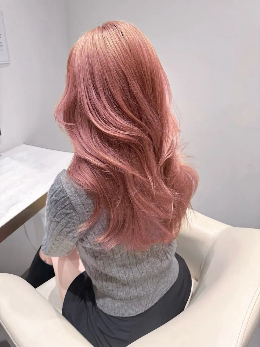 ロング カラー ヘアカラー トリートメント ヘッドスパ ヘアセット 韓国ヘア/レイヤー/ 顔まわり/りょーとのヘアスタイル