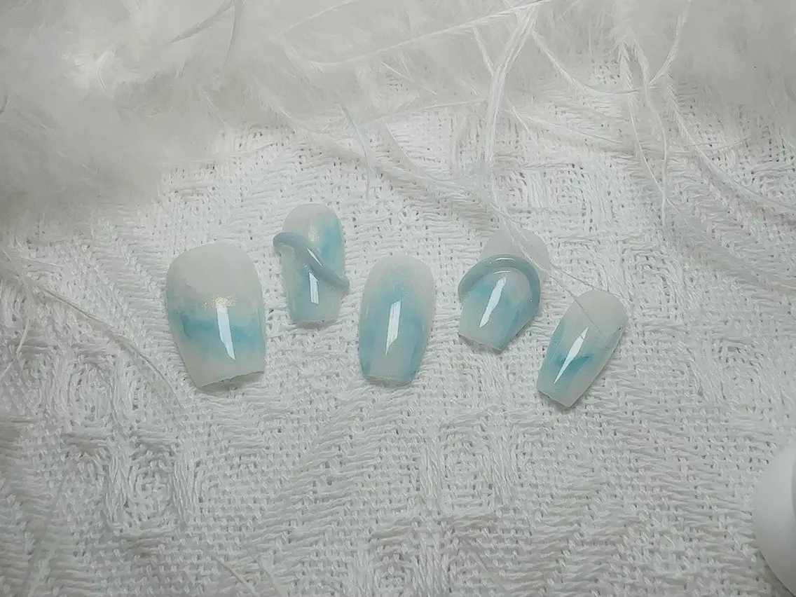 ネイル クリアネイル フットネイル フレンチネイル ジェルネイル 韓国ネイル ハンドネイル ハンドケア nail salon Feerieのネイルデザイン
