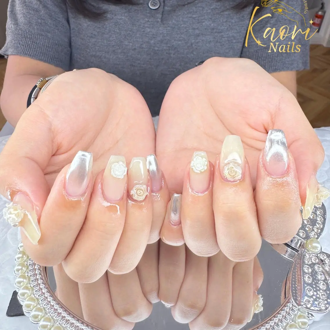 ネイル ミラーネイル KAORI YUMIのネイルデザイン