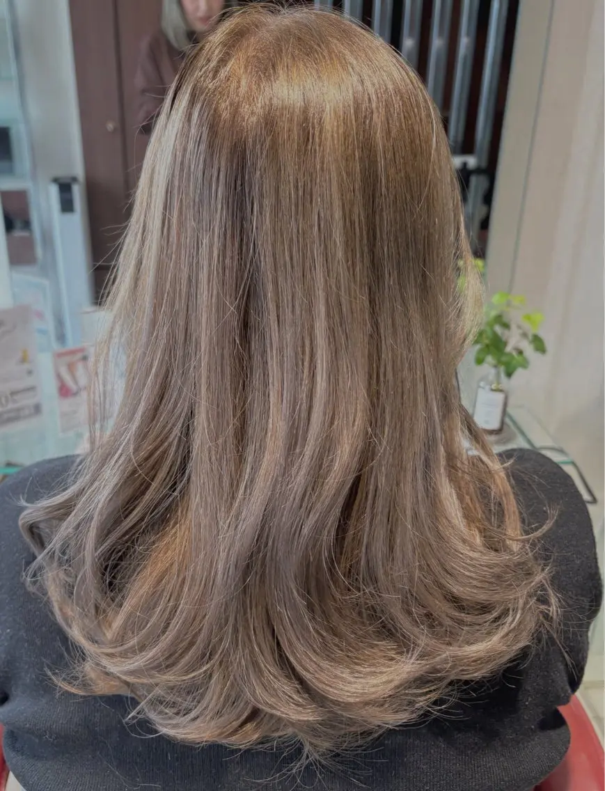 カラー ヘアカラー ヨウコ YOKOのヘアスタイル