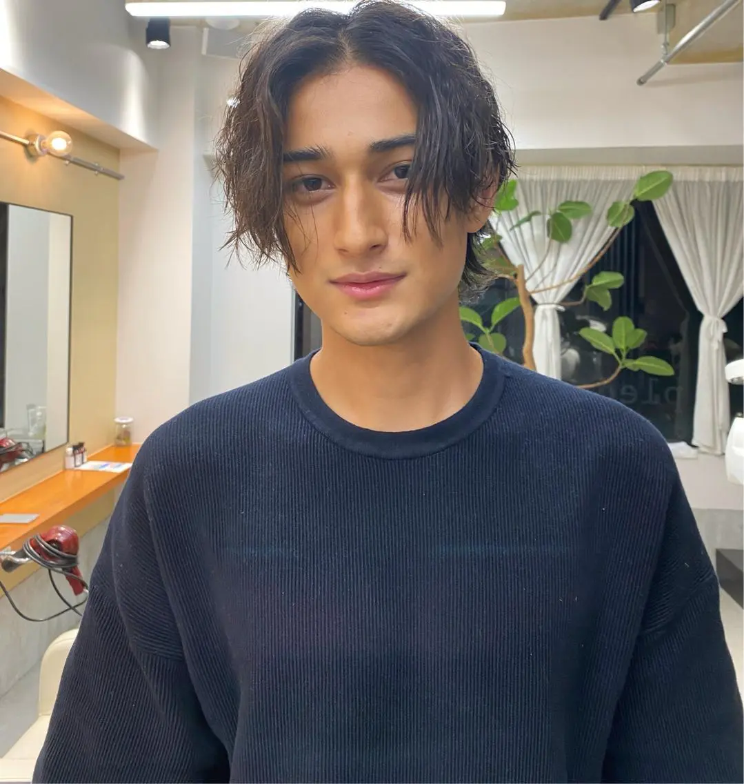 ミディアム メンズ ミディアムパーマ メンズパーマ トリートメント ヒカル/ミディアム パーマ/ロングパーマのヘアスタイル