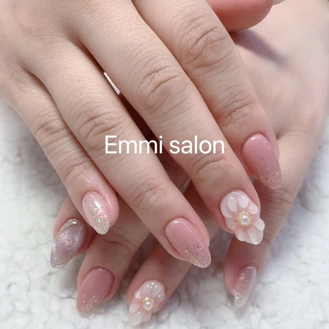 ネイル 持ち込み Emmi salonのネイルデザイン