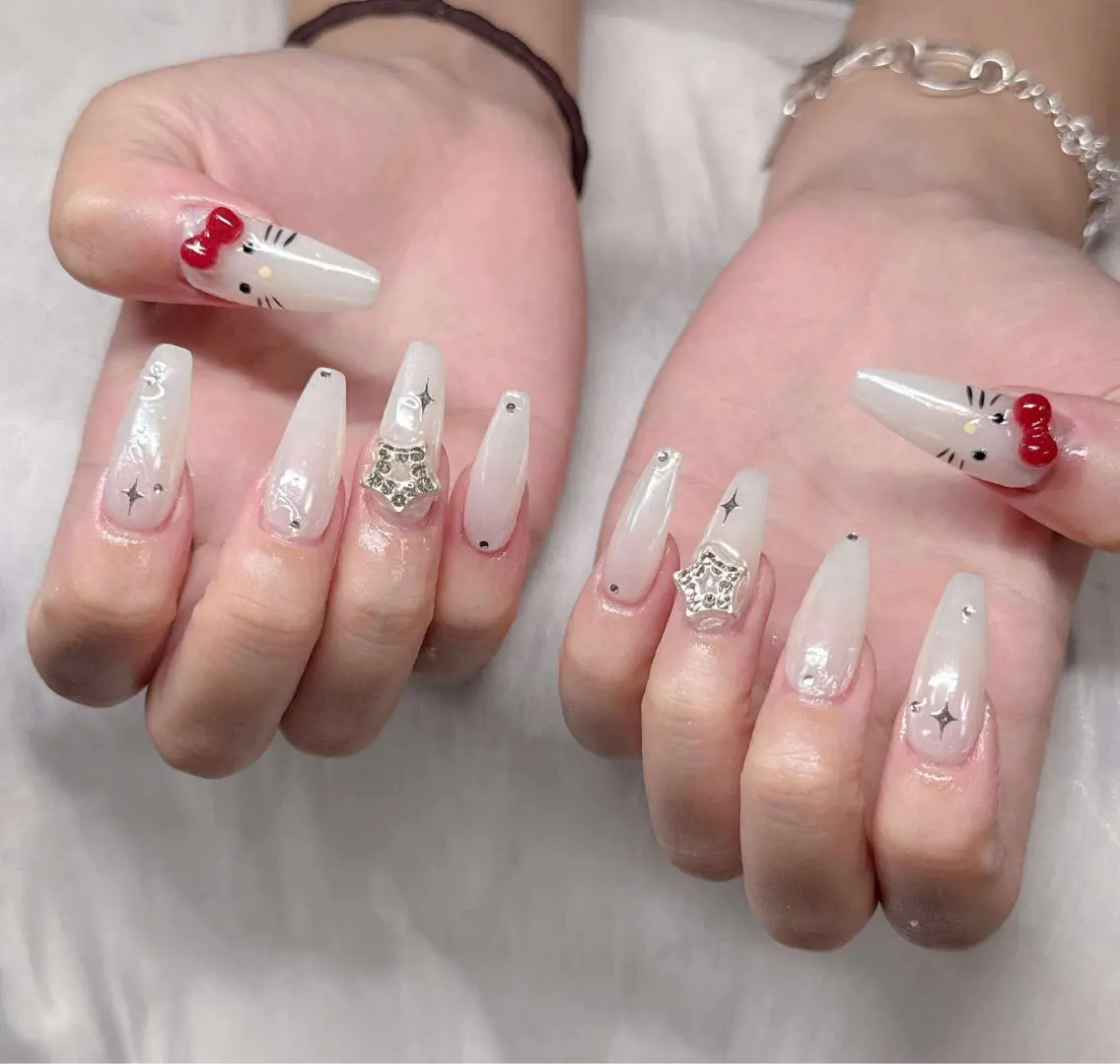 ネイル 長さ出し グラデーション 卒業式 キラキラネイル マグネットネイル ハンドネイル Lee Nailsのネイルデザイン