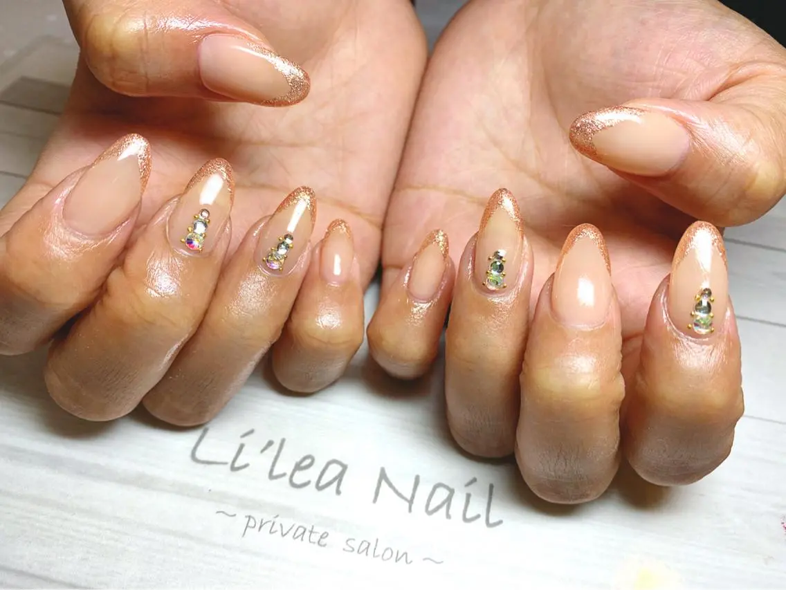 ネイル Li'leaNail AINAのネイルデザイン