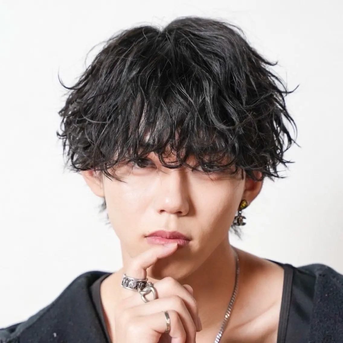 ショート カラー パーマ メンズ カット パーマ 🔥メンズ極🔥韓国 シャドウ/波巻き柿崎のヘアスタイル