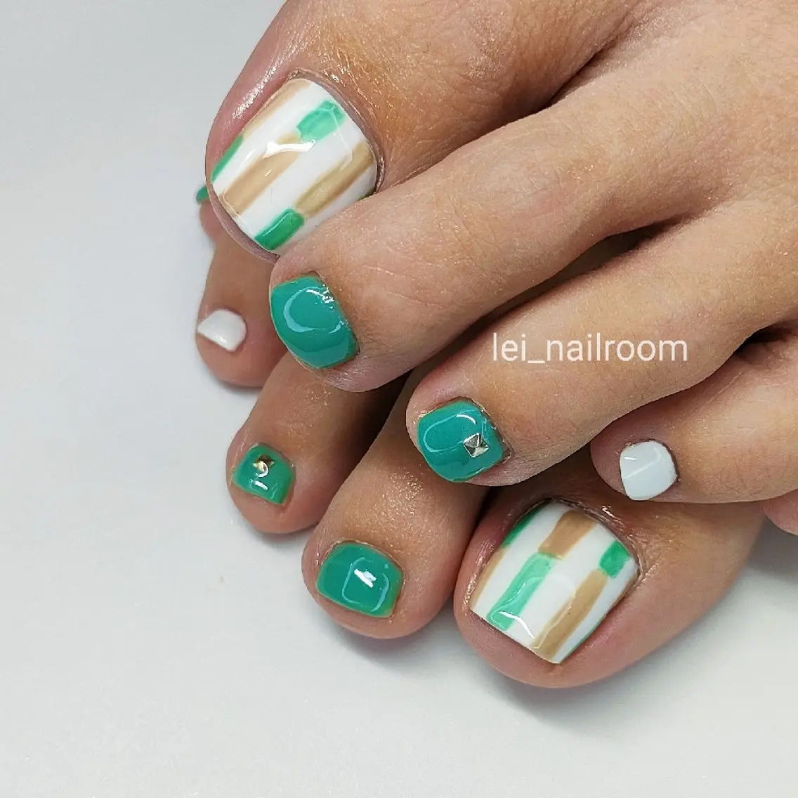 ネイル フットネイル lei🌼 nailroomのネイルデザイン