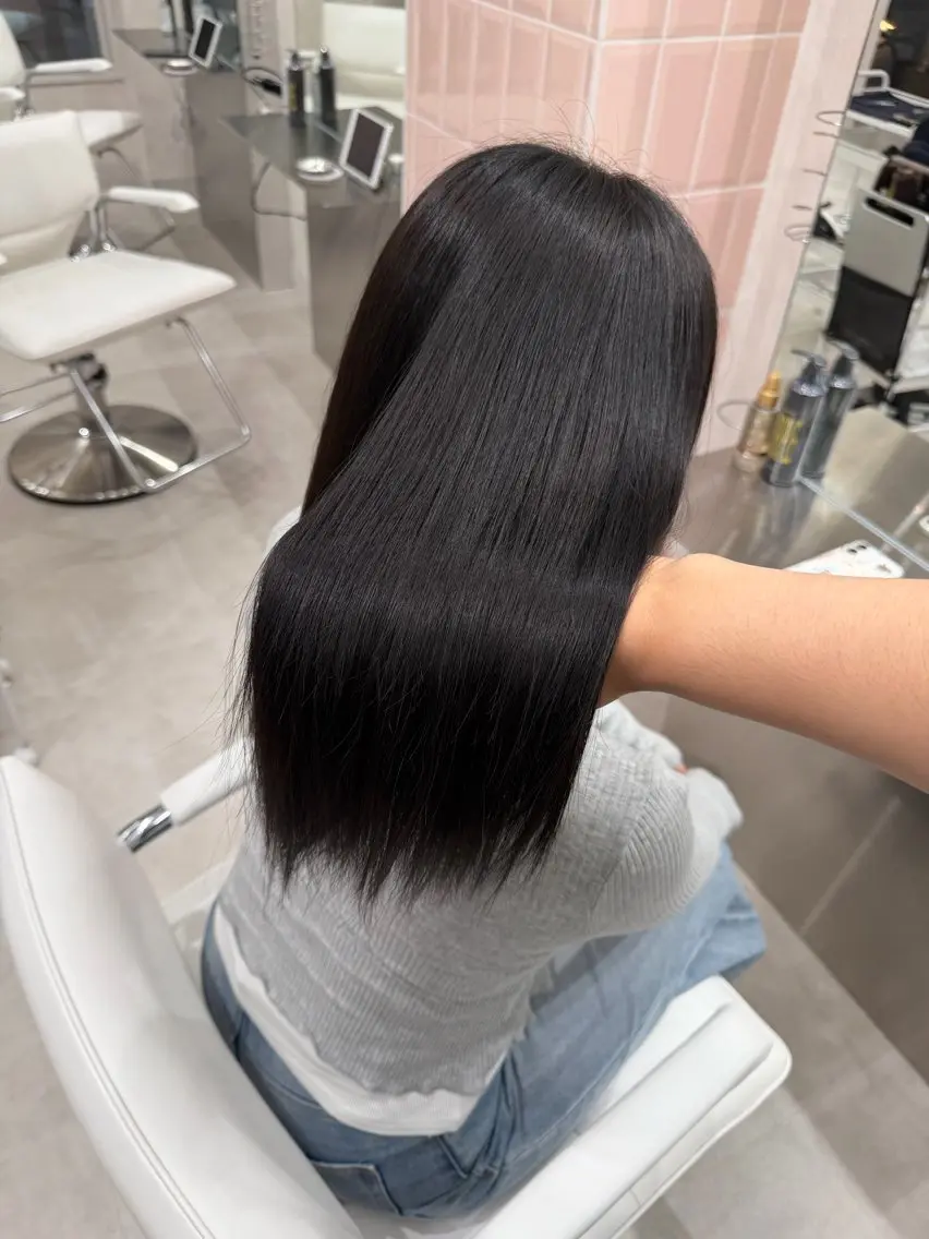 ロング カラー ベージュカラー ブラウンカラー 透明感カラー グレージュ オリーブベージュ ヘアカラー リョウマ/韓国風 /艶髪/ヨシンモリのヘアスタイル