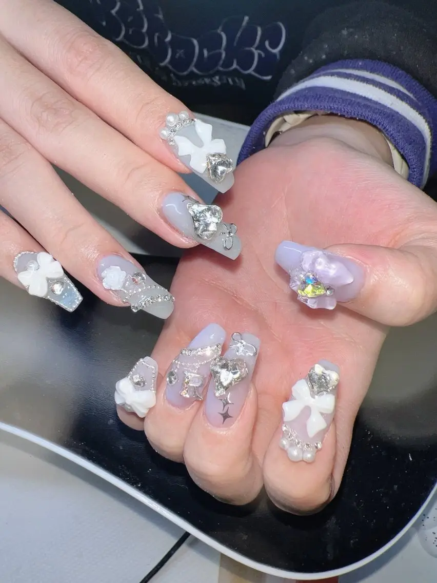 ネイル ハンドネイル Lee Nailsのネイルデザイン