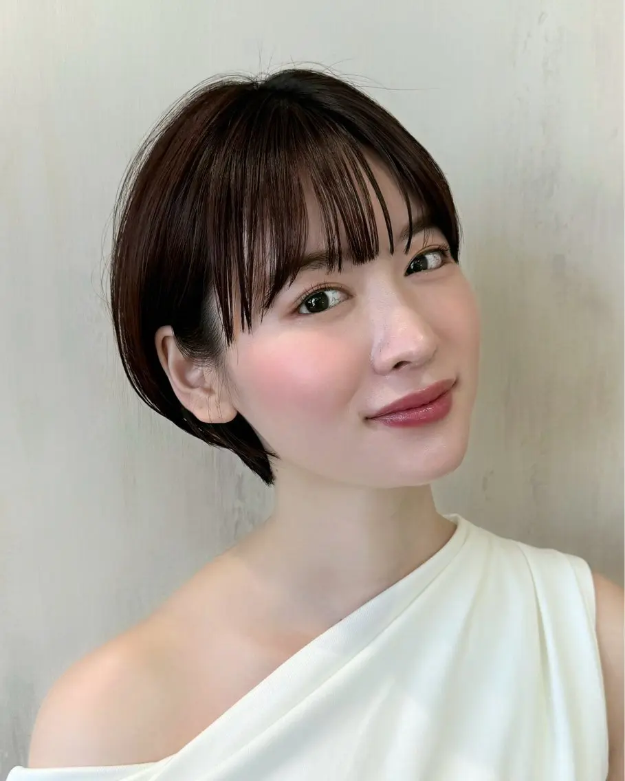 ショート カラー カット ヘアカラー トリートメント 💍新宿ショート 💍岩田莉奈のヘアスタイル