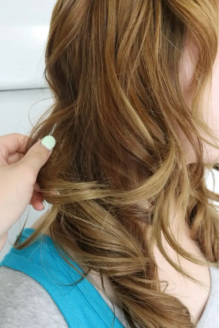 ロング カラー ヘアカラー 小森 梨華のヘアスタイル