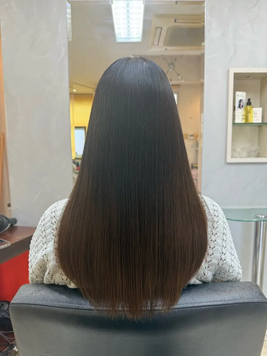ロング 伸ばしかけ 鶴 章英のヘアスタイル