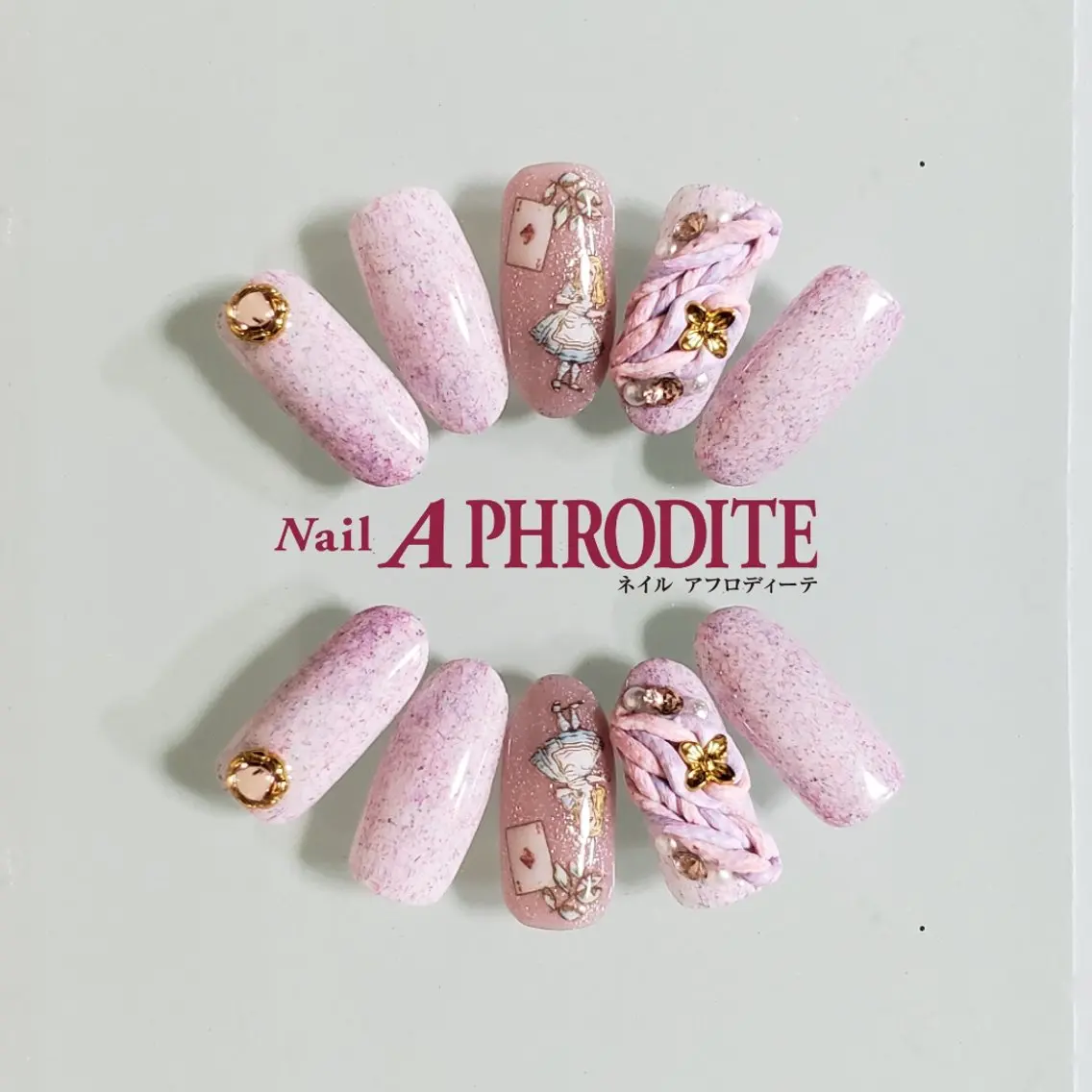ネイル ジェルネイル ニュアンスネイル スカルプネイル ソフトジェル ネイルチップ Nail Aphroditeのネイルデザイン