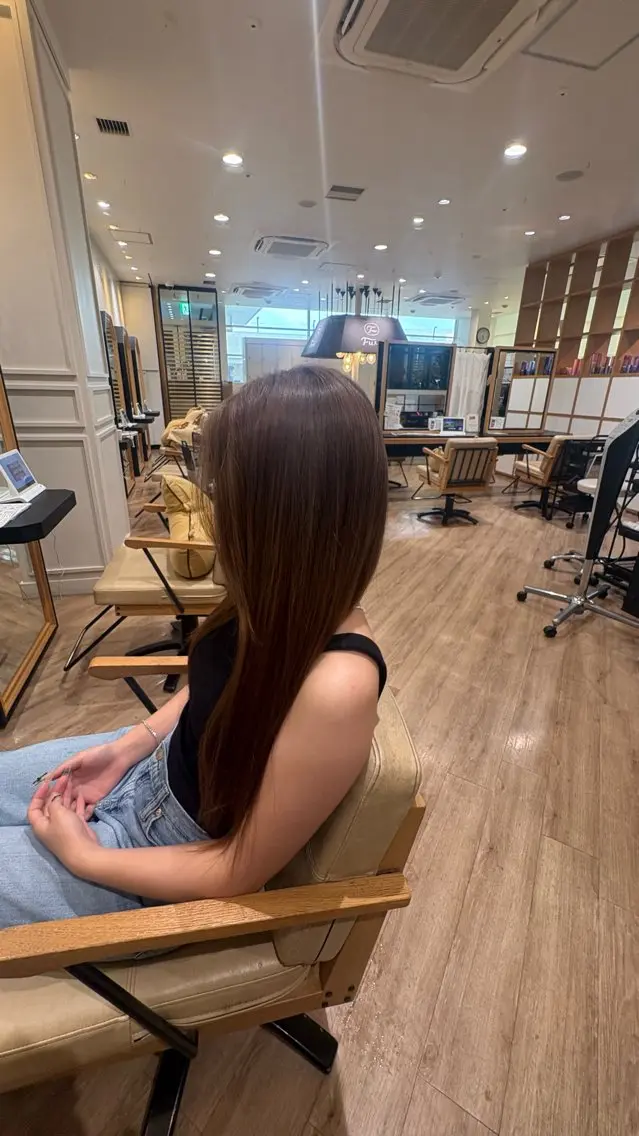 カラー ベージュカラー ブリーチ ヘアカラー かじ りんねのヘアスタイル