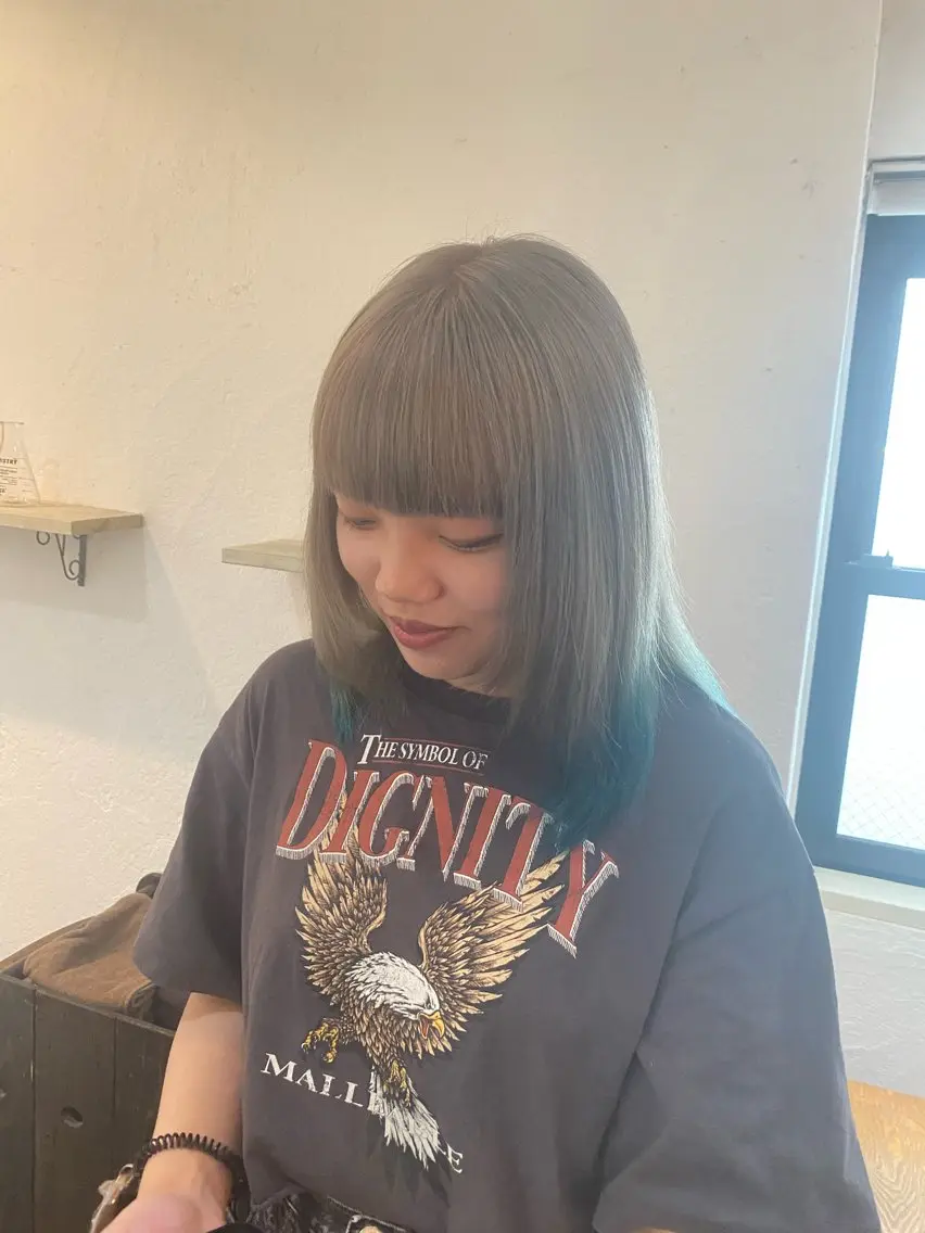 ミディアム ⭐️カラー特化⭐️ 安達佑紀のヘアスタイル