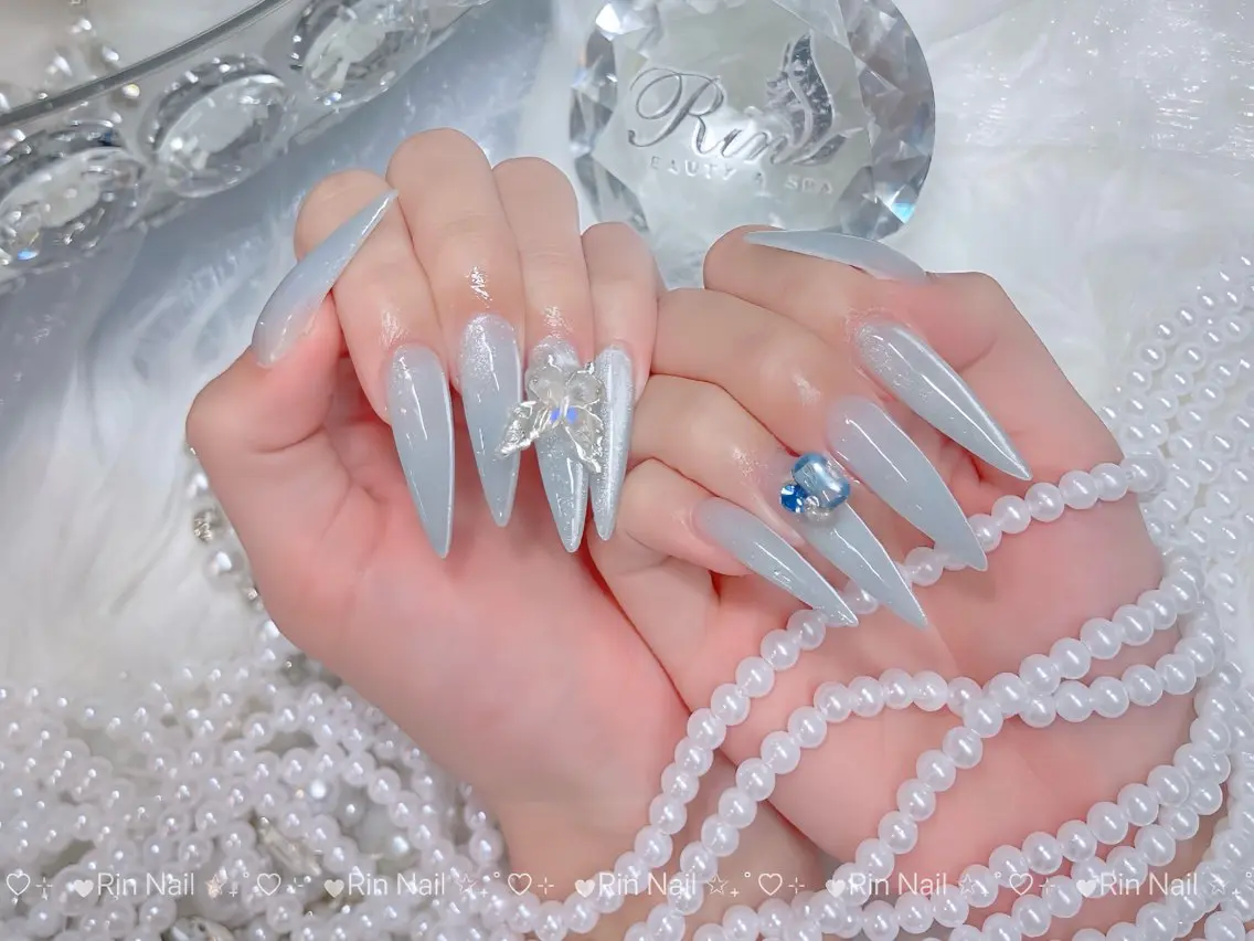 ネイル オーロラネイル チークネイル 桜ネイル クリアネイル ドット ハンドネイル Rin Nail Shinokuboのネイルデザイン