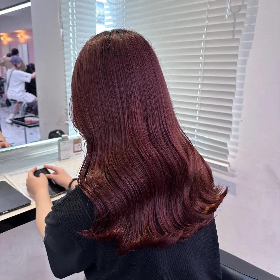 ロング カラー カシス レッドカラー ヘアカラー 💖トレンド春夏 カラー💖FUTAのヘアスタイル