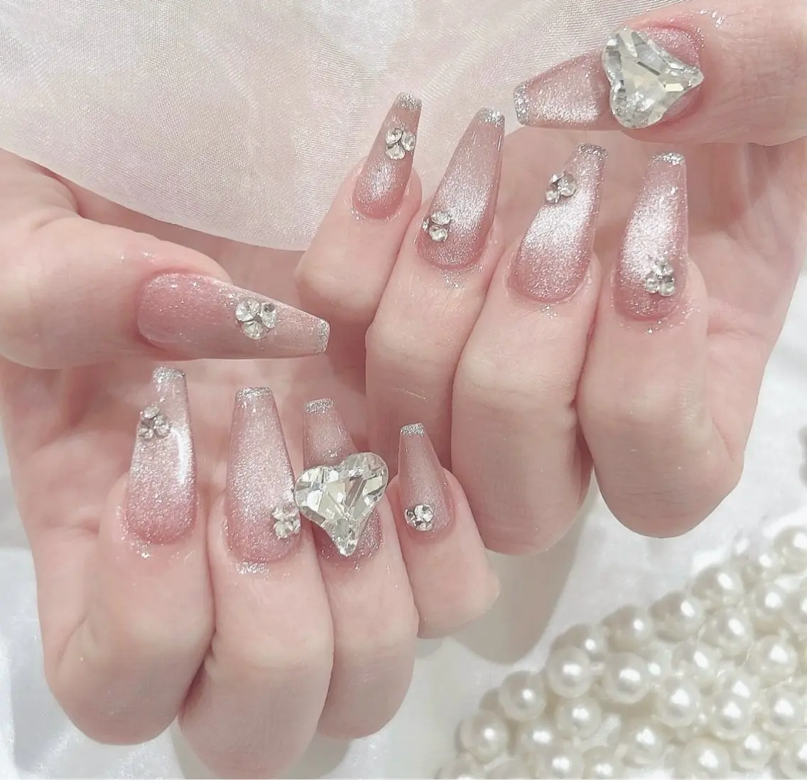 ネイル グラデーション キラキラネイル ワンカラーネイル 冬ネイル Jenn Nail Salonのネイルデザイン