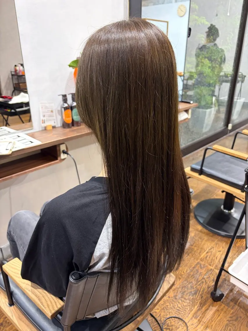 カラー ブラウンカラー ヘアカラー 纐纈 佳乃のヘアスタイル