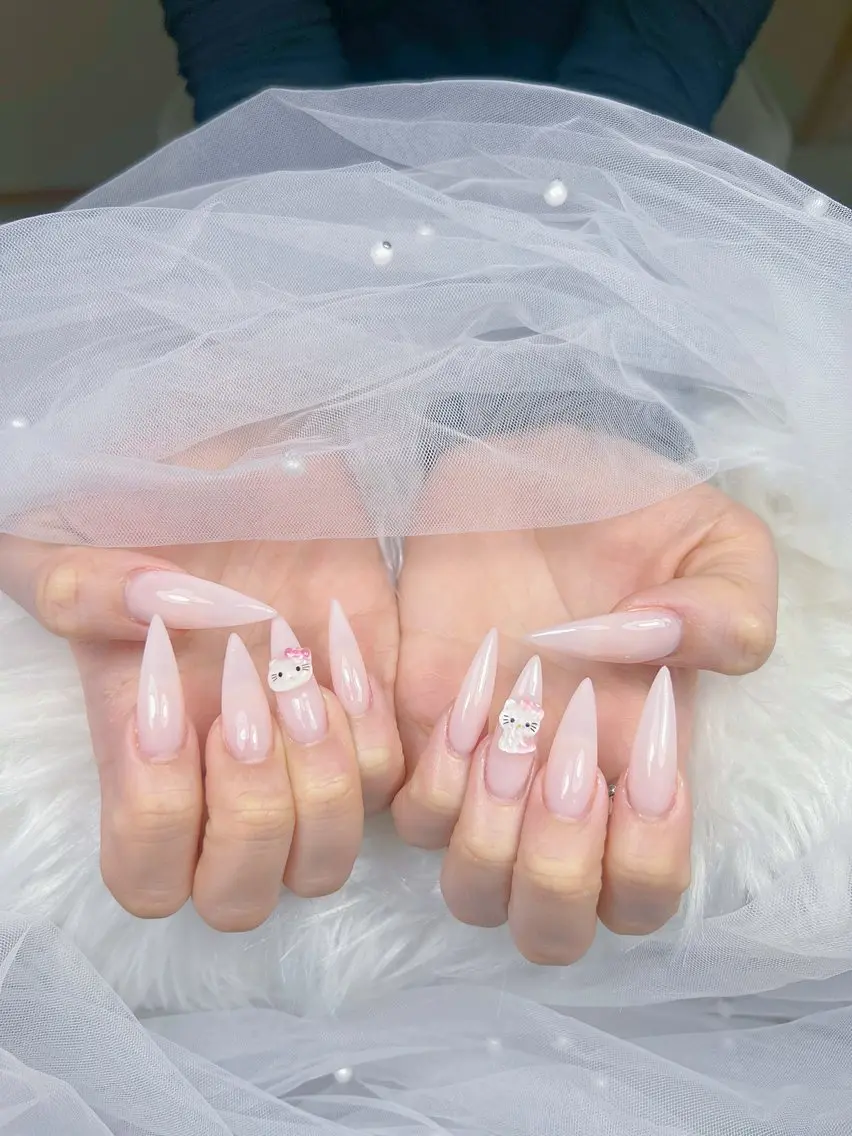 ネイル アートネイル オーロラネイル チークネイル 長さ出し フットネイル Miya _nailのネイルデザイン
