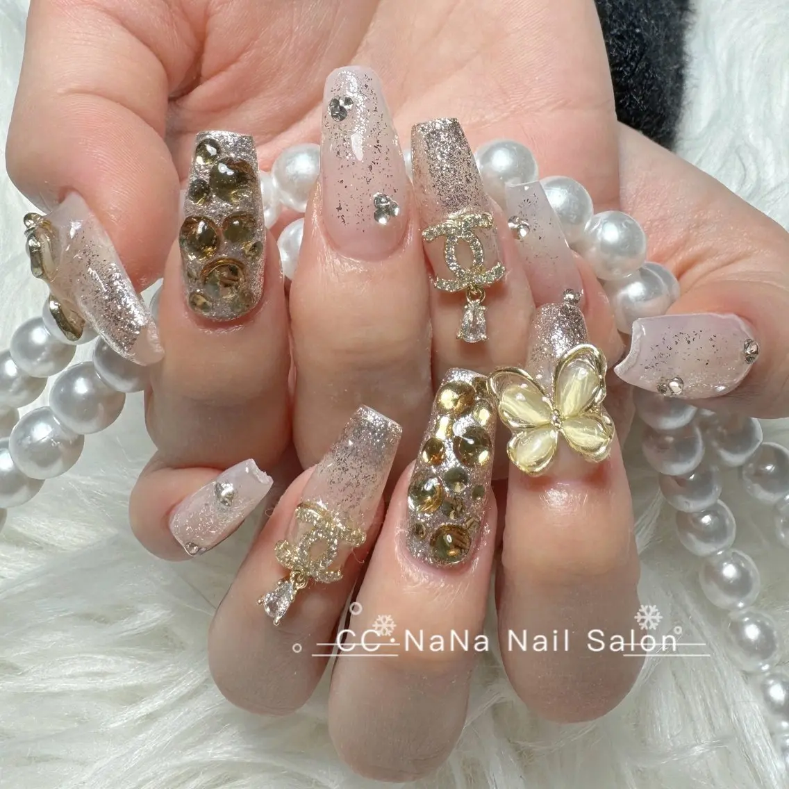 ネイル チークネイル フラッシュネイル ハート キラキラネイル 韓国ネイル ハンドネイル 💎CC・NaNa 韓国風ネイル🌙Cのネイルデザイン