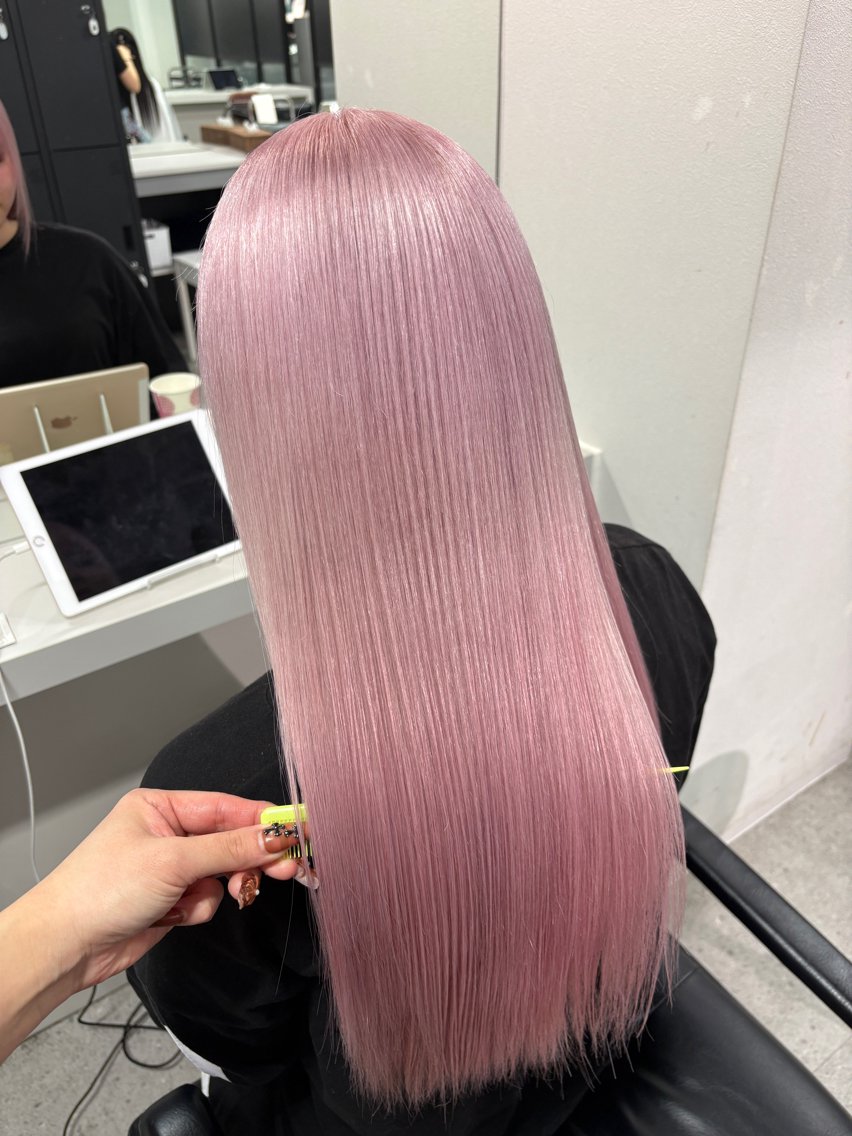 ロング カラー ヘアカラー 🩶ハイトーン × プルエク🩶MIWAのヘアスタイル