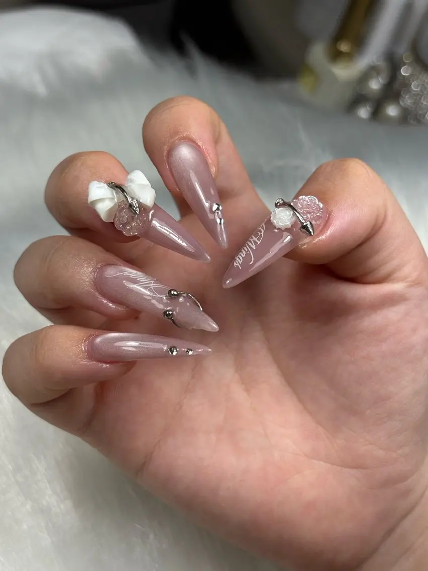 ネイル キラキラネイル 韓国ネイル マグネットネイル 夏ネイル ワンホンネイル ハンドネイル Sully Nail Labのネイルデザイン
