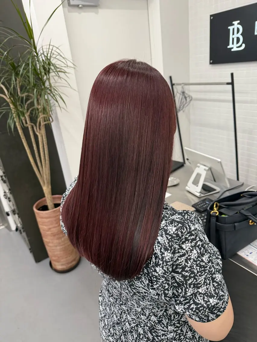 セミロング カラー カット ヘアカラー 縮毛矯正 トリートメント 古田 昂也のヘアスタイル