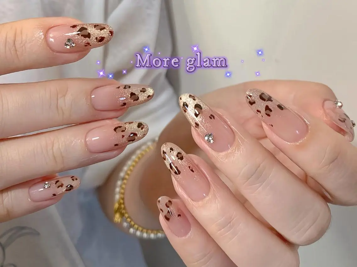 ネイル MoreGlam ネイルのネイルデザイン