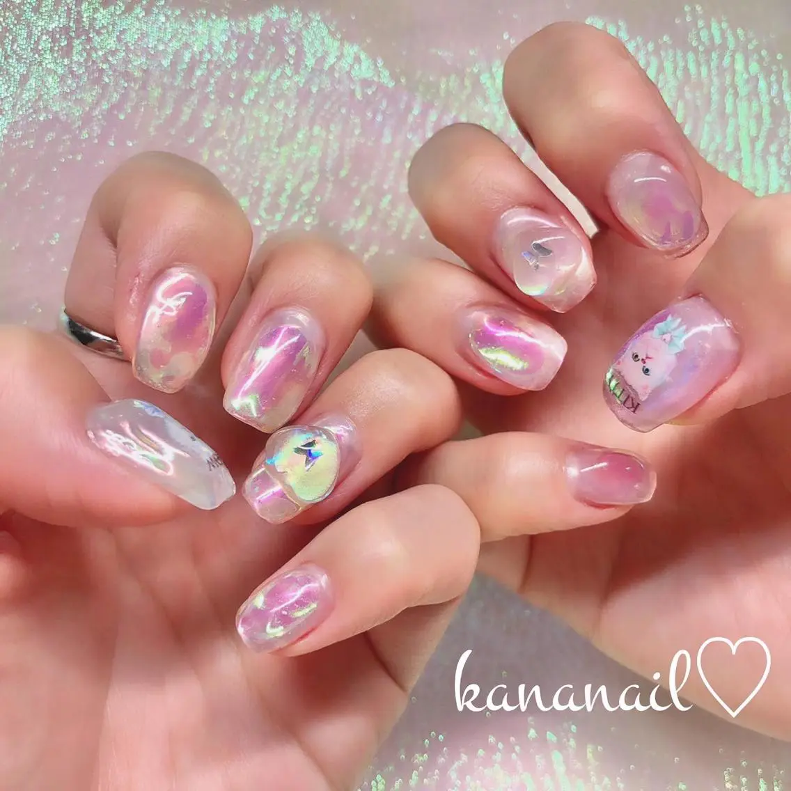 ネイル オーロラネイル ミディアムネイル kananail🎀 桜木町ネイルのネイルデザイン