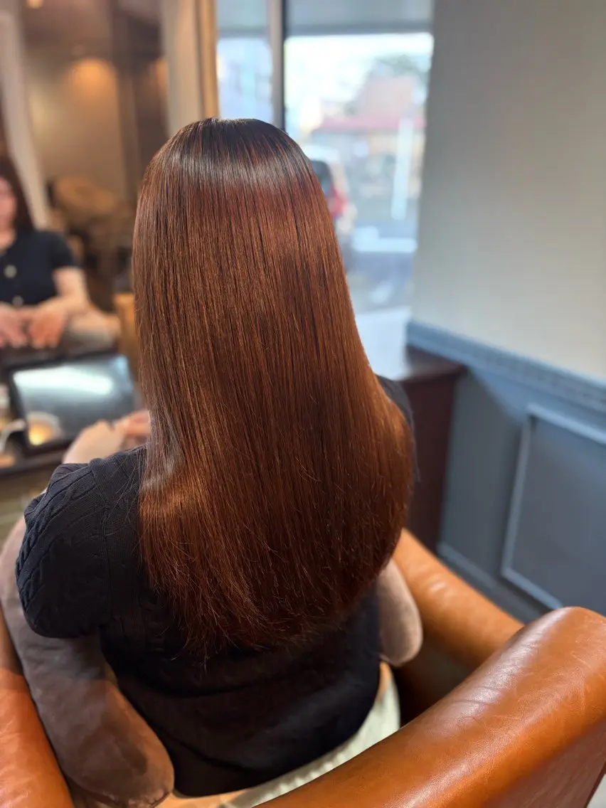 セミロング カット ヘアカラー トリートメント 山内 はじめのヘアスタイル