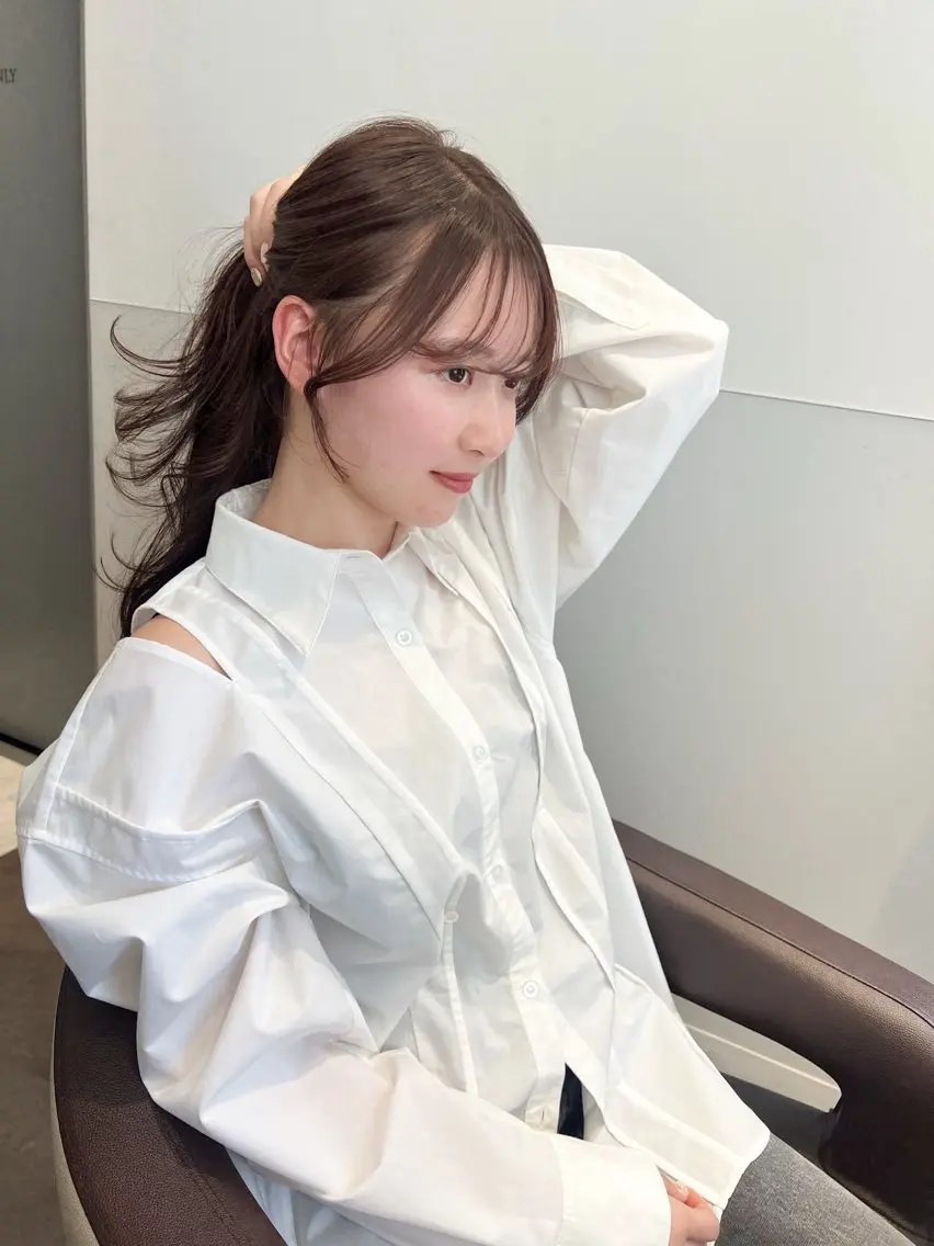 セミロング 顔周りカット カット ヘアカラー トリートメント 韓国モテhair🍑 momoのヘアスタイル