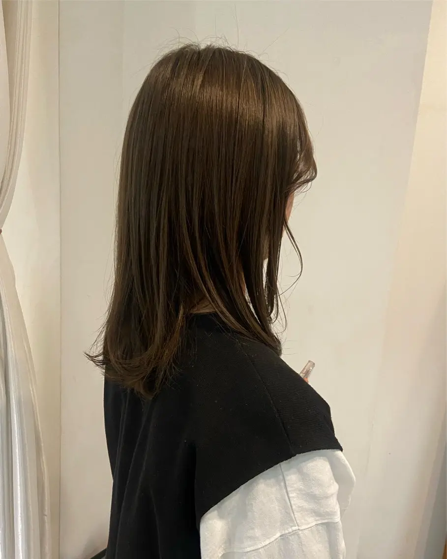 セミロング まつ あみのヘアスタイル