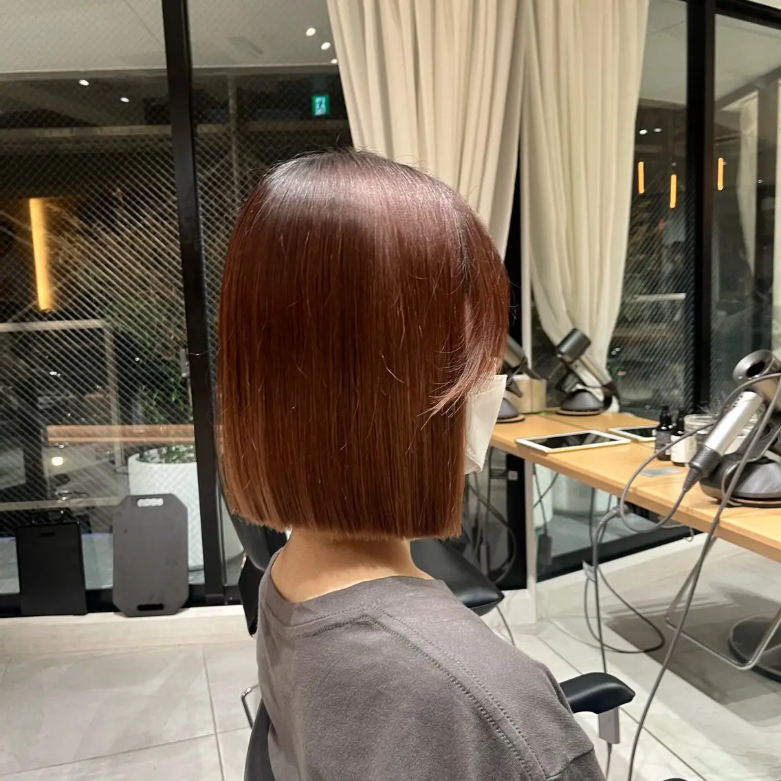 ショート 切りっぱなしボブ ボブ ナミ🩶暗髪/暖色 ❤️/透明感/縮毛のヘアスタイル