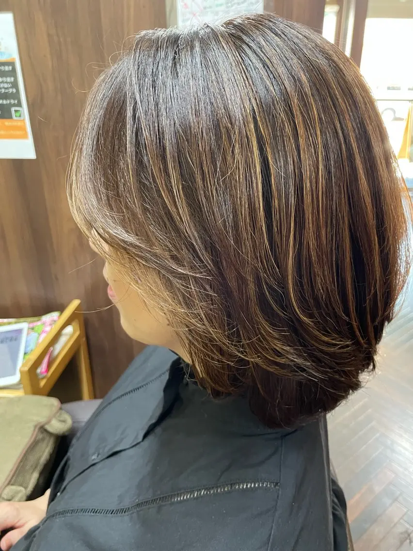 セミロング カラー ハイライトカラー ハイライト katae sayoriのヘアスタイル
