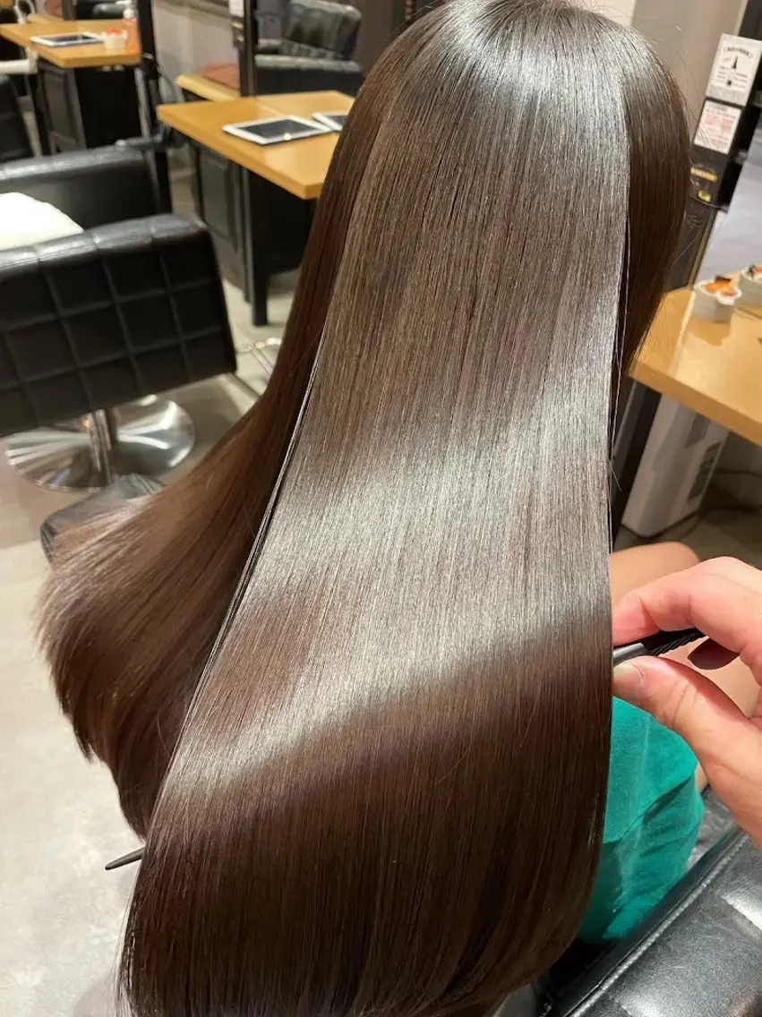 ロング カラー 荒井 りくのヘアスタイル
