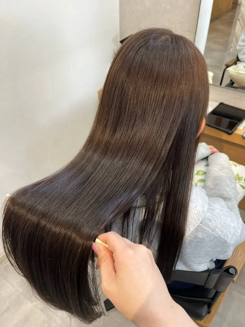 ロング カラー 宮川 結妃のヘアスタイル