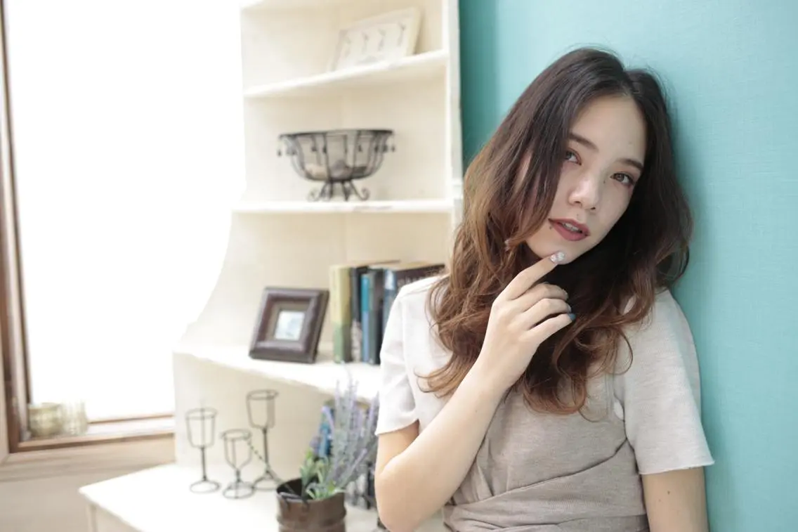 ミディアム 宮内 真乃のヘアスタイル