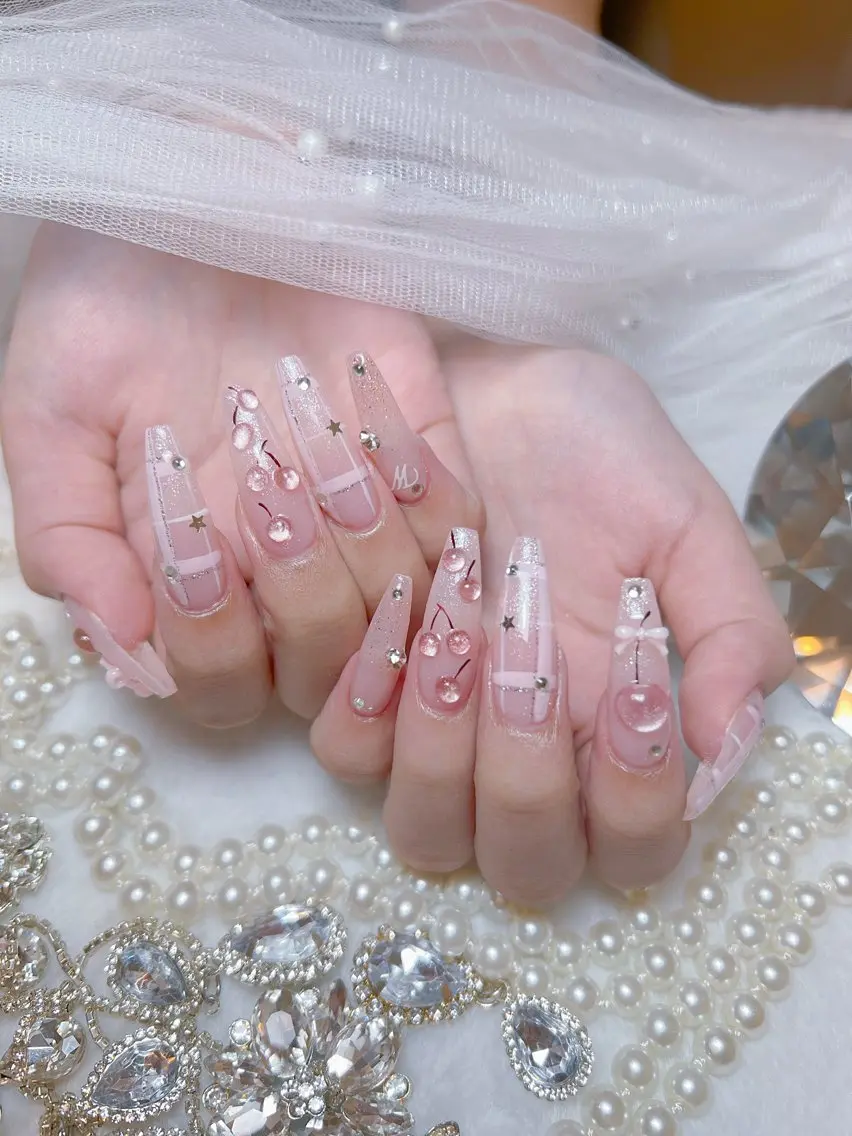 ネイル アートネイル オーロラネイル チークネイル 長さ出し フットネイル Miya _nailのネイルデザイン