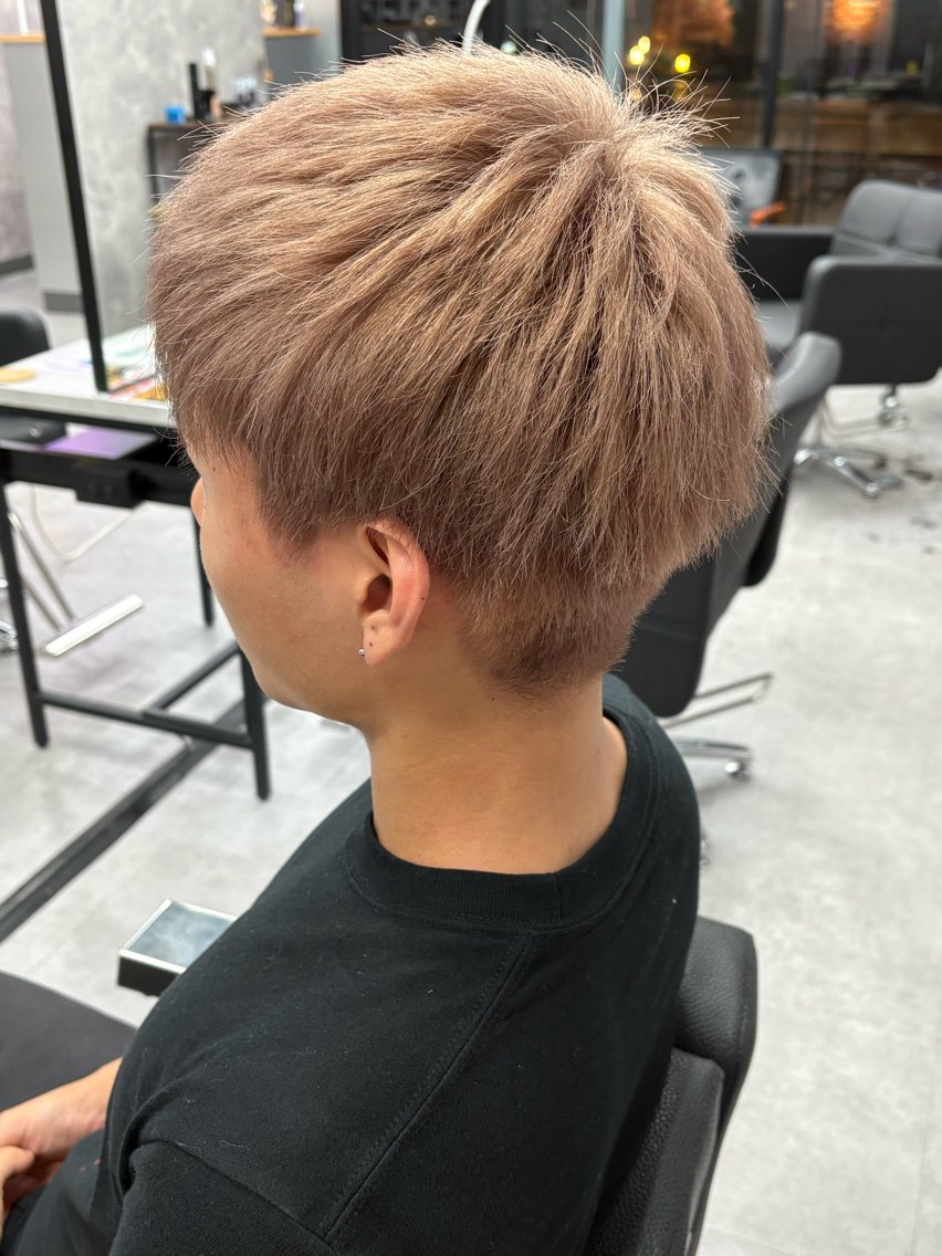 1ブリーチで作るカラーになります☝️ 男性、女性でお待ちしてます😆の写真