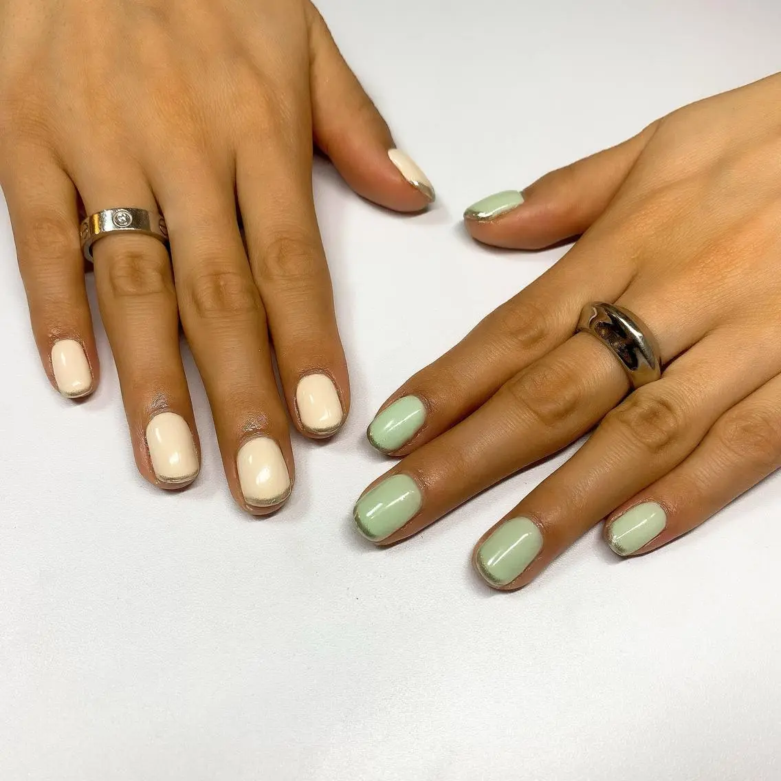 ネイル アートネイル フレンチネイル ミラーネイル vivi nailのネイルデザイン