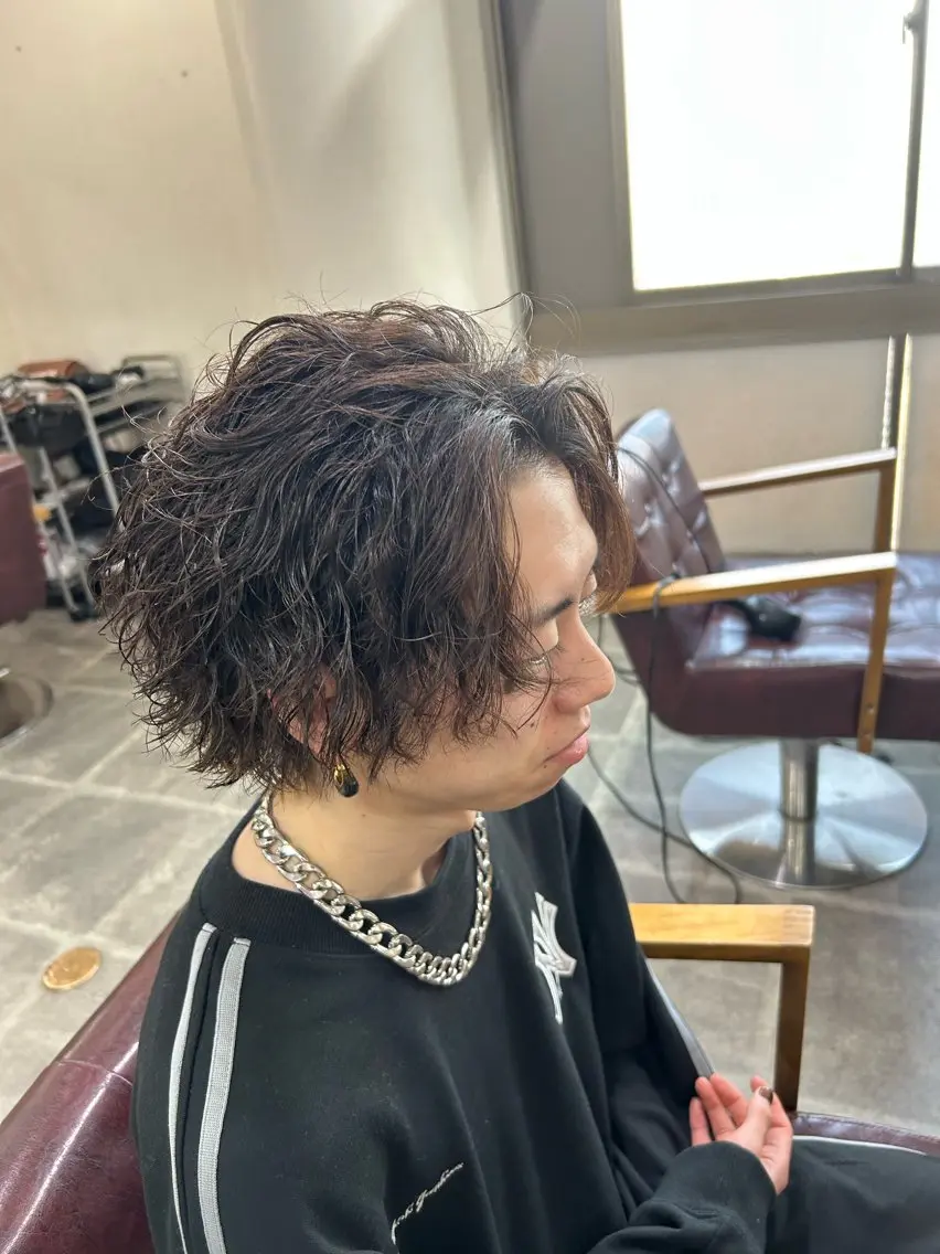 ショート パーマ メンズ メンズパーマ ツイストスパイラルパーマ スパイラルパーマ カット パーマ メンズパーマ 髪質改善☆有馬のヘアスタイル