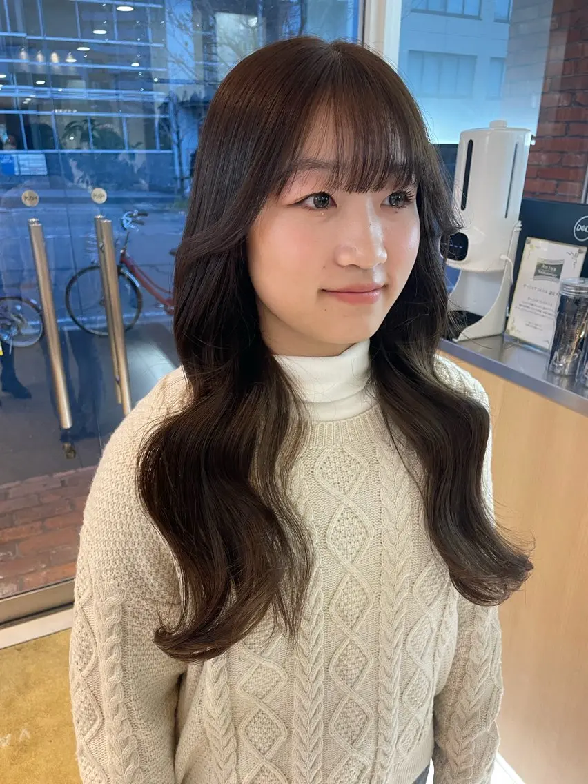 ロング 顔まわりレイヤー 姫カット 韓国風ヘア レイヤーカット ロング 🧸SAKI🎀 韓国レイヤーのヘアスタイル